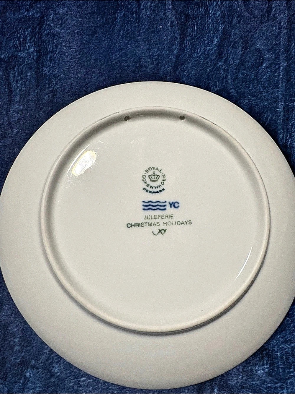 Royal Copenhagen 1986 Christmas Holidays Juleferie Collector Plate 1986